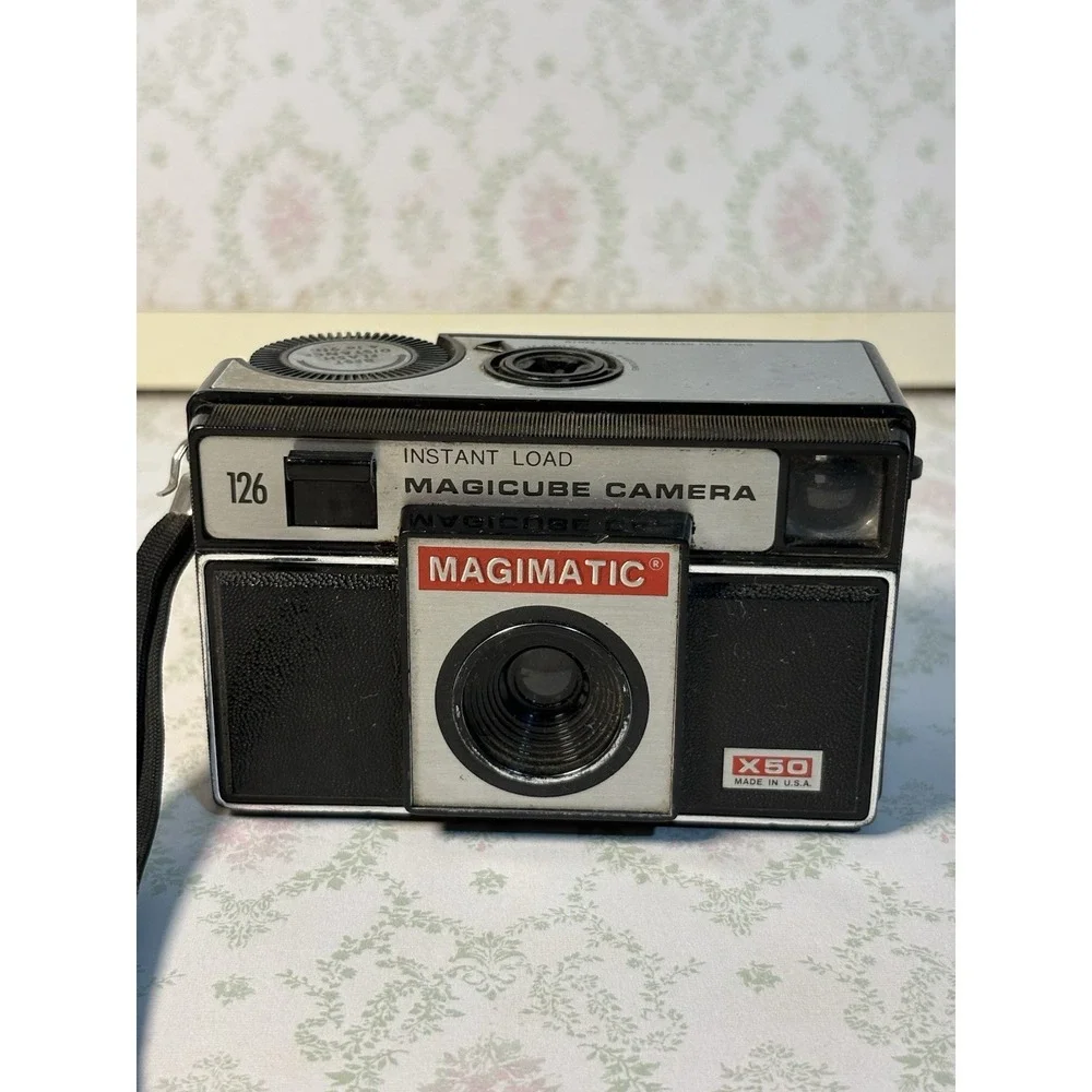 Vintage Magimatic X50 Magicube Camera 126 Film | Made in USA | Untested